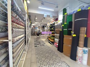 Local commercial dans Badalona, Barcelona à louer Photo intérieure– Image 1 sur 4