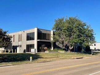 Plus de détails pour 8267 Elmbrook Dr, Dallas, TX - Bureau à louer