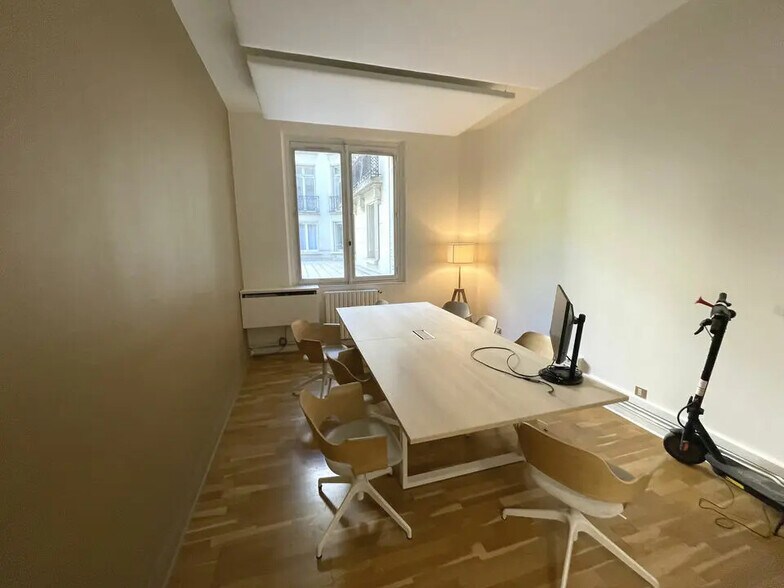 Bureau dans Bordeaux à louer - Photo de l’immeuble – Image 2 sur 9