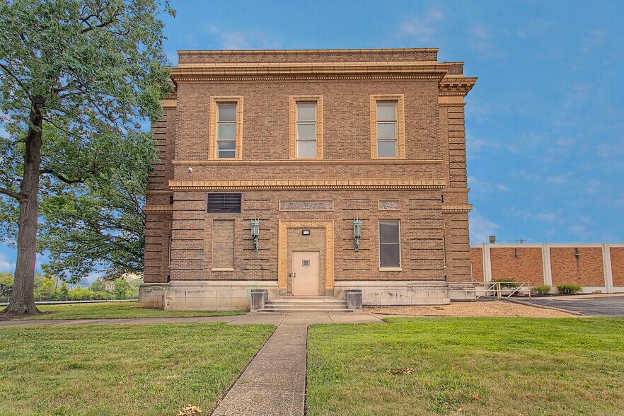 2216 Norwood Ave, Cincinnati, OH à vendre - Photo de l’immeuble – Image 1 sur 10