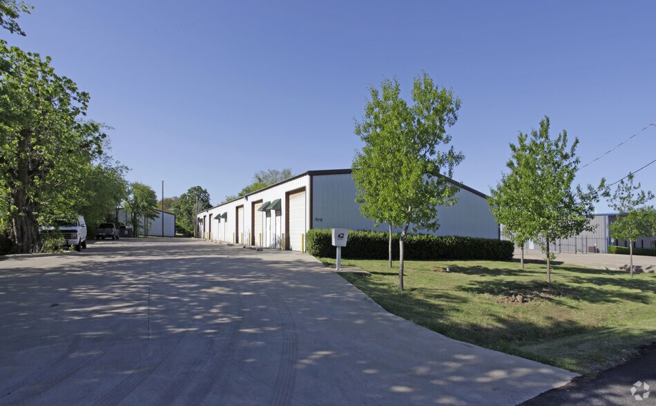 5012 Kaltenbrun Rd, Fort Worth, TX à louer - Photo de l’immeuble – Image 2 sur 5