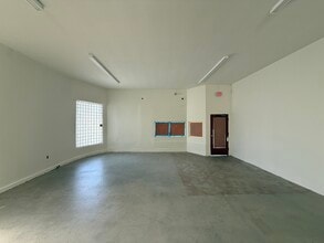 1305 S Atlantic Blvd, Los Angeles, CA à louer Photo intérieure– Image 1 sur 7