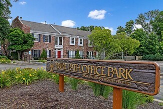 Plus de détails pour 610 W Roosevelt Rd, Wheaton, IL - Coworking à louer