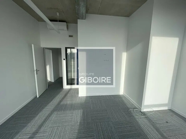 4 Rue René Rouchy, Angers à louer - Photo de l’immeuble – Image 2 sur 4