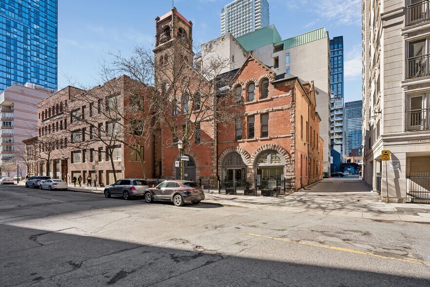 110 Lombard St, Toronto, ON à vendre - Photo de l’immeuble – Image 2 sur 10