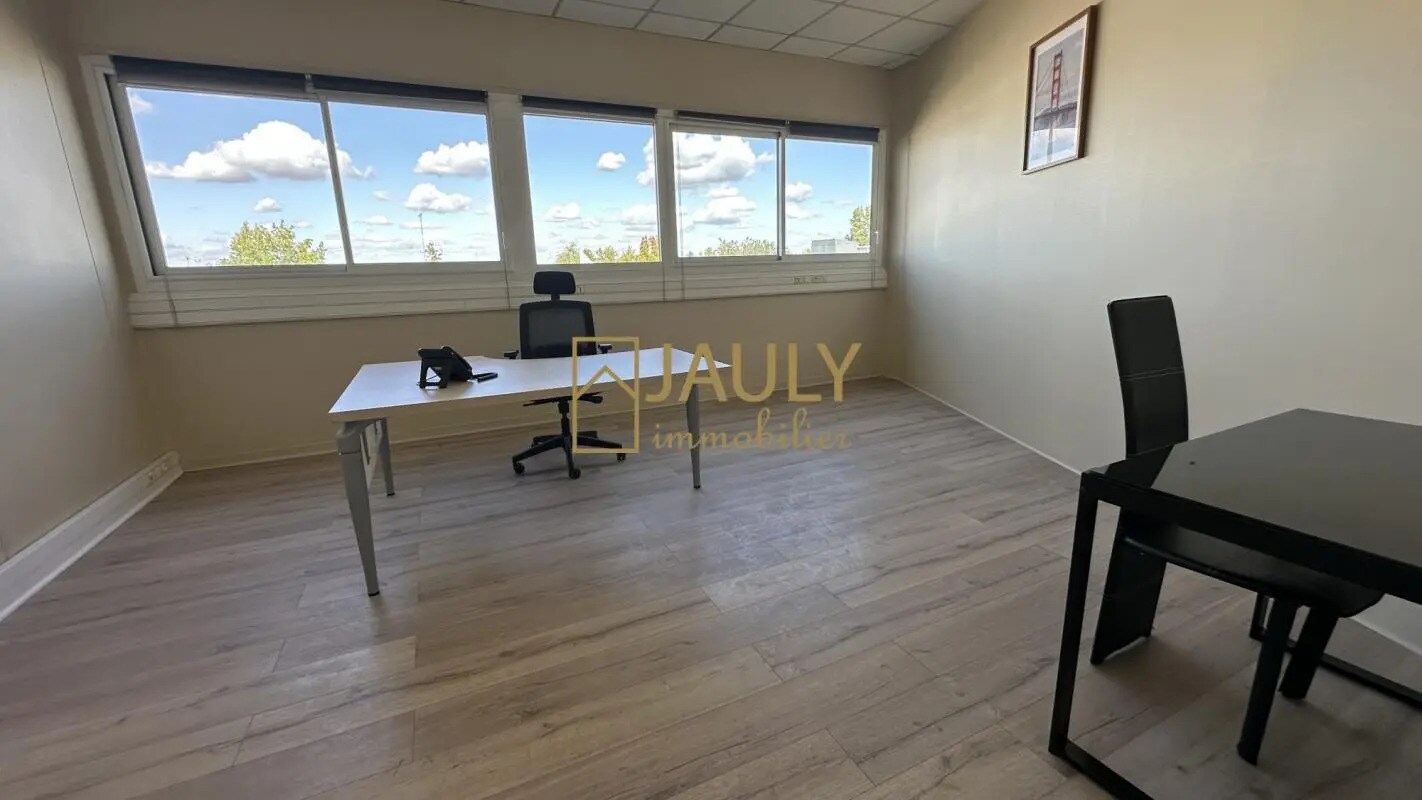 Bureau dans Mareuil-lès-Meaux à louer Photo de l’immeuble– Image 1 sur 14