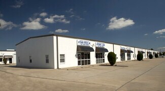 Plus de détails pour 8203-8255 Ulmerton Rd, Largo, FL - Local d'activités à louer