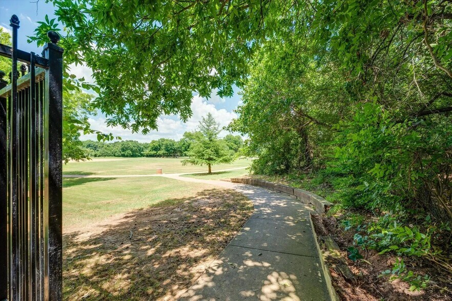3107 Wintergreen Ter, Grapevine, TX à vendre - Photo de l’immeuble – Image 3 sur 8