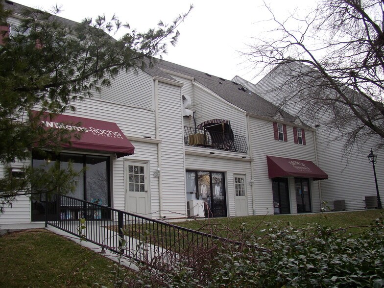 153-154 Patchen Dr, Lexington, KY à louer - Photo de l’immeuble – Image 2 sur 3