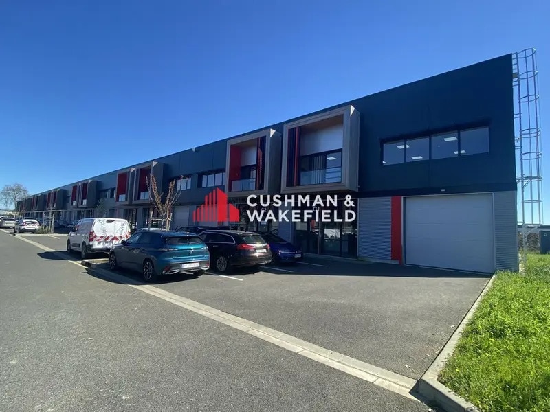 25 Rue Des Usines, Fenouillet à louer Photo de l’immeuble– Image 1 sur 9