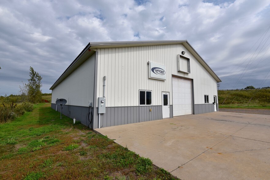 710 10th St NE, Milaca, MN à vendre - Photo de l’immeuble – Image 1 sur 13