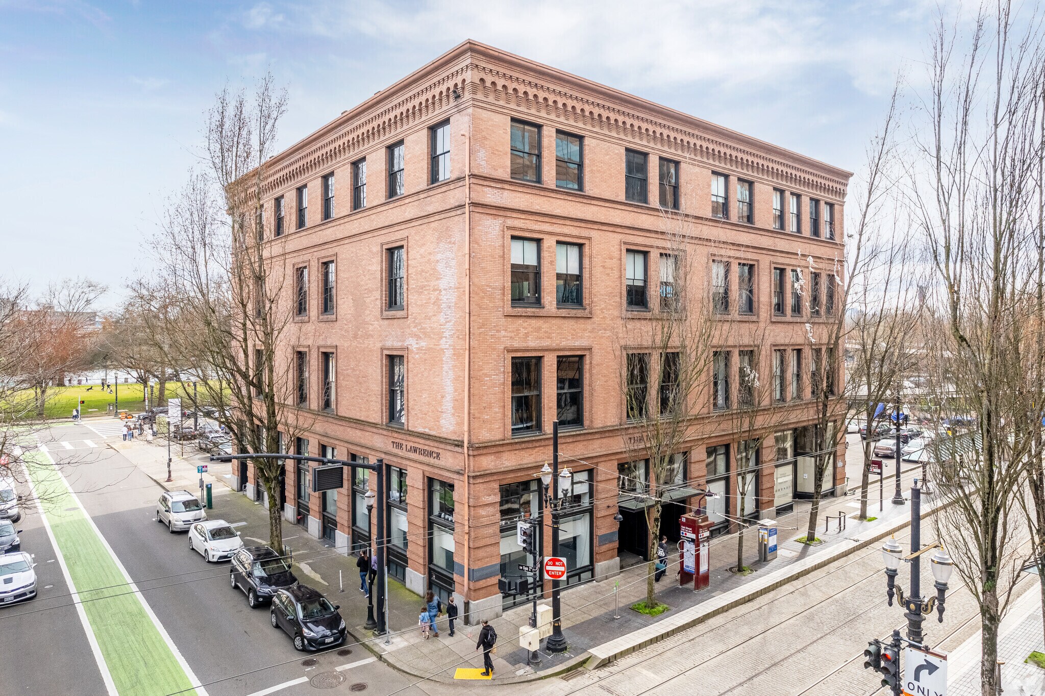 308 SW 1st Ave, Portland, OR à louer Photo principale– Image 1 sur 14