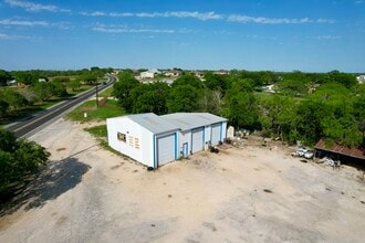 1708 FM 1516 S, San Antonio, TX à louer Photo de l’immeuble– Image 2 sur 6