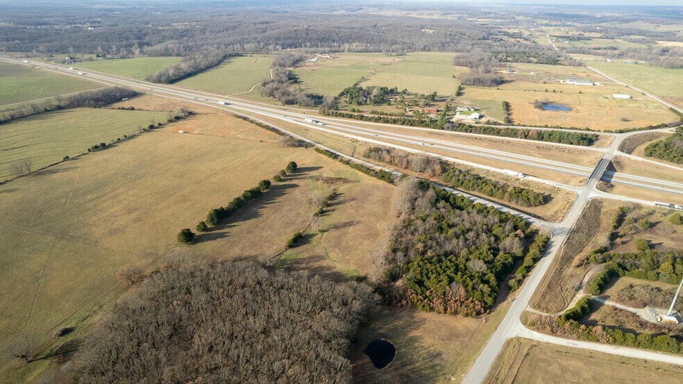000 Fork Lane, Marshfield, MO à vendre - Aérien – Image 2 sur 7