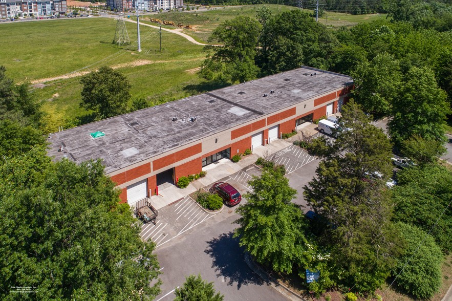 225-245 Granite Springs Rd, Richmond, VA à louer - Photo de l’immeuble – Image 1 sur 11