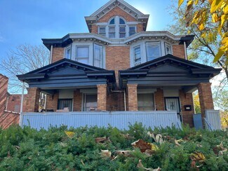 Plus de détails pour 1423 E Main St, Columbus, OH - Logement à vendre