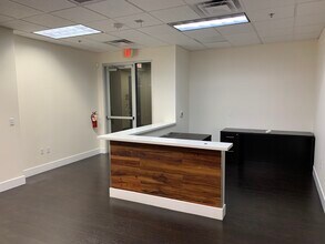 8905 W Post Rd, Las Vegas, NV à louer Photo intérieure– Image 2 sur 13