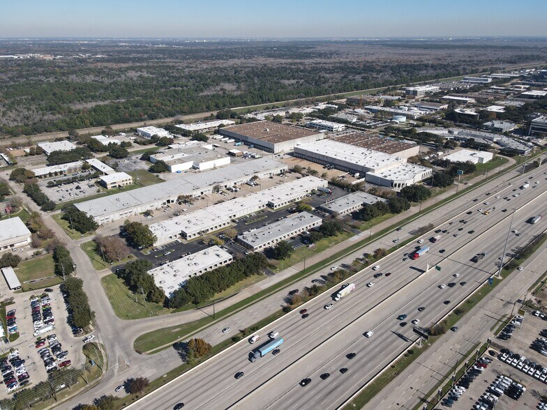 16820 Barker Springs Rd, Houston, TX à louer - Photo principale – Image 1 sur 11