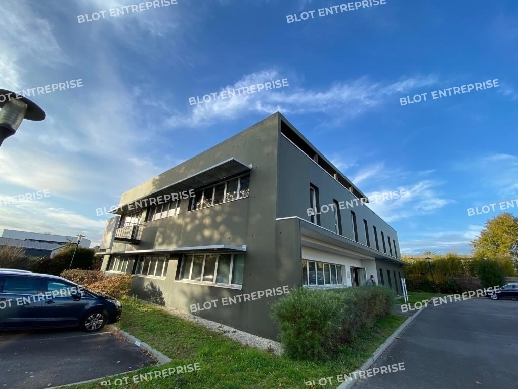 94 Rue Du Leinster, La Chapelle-sur-Erdre à louer Photo de l’immeuble– Image 1 sur 5