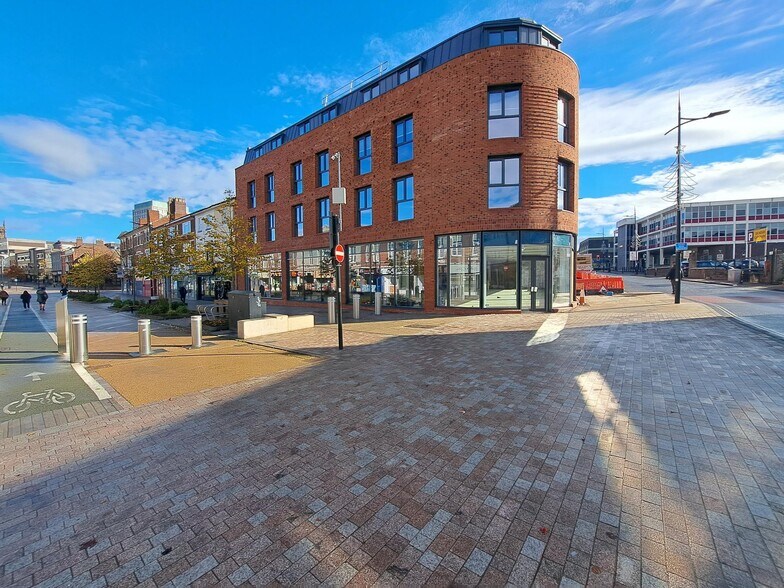 Wulfrun Sq, Wolverhampton à louer - Photo de l’immeuble – Image 3 sur 37