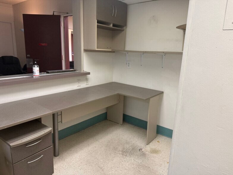 924 Buena Vista St, Duarte, CA à louer - Photo de l’immeuble – Image 3 sur 13