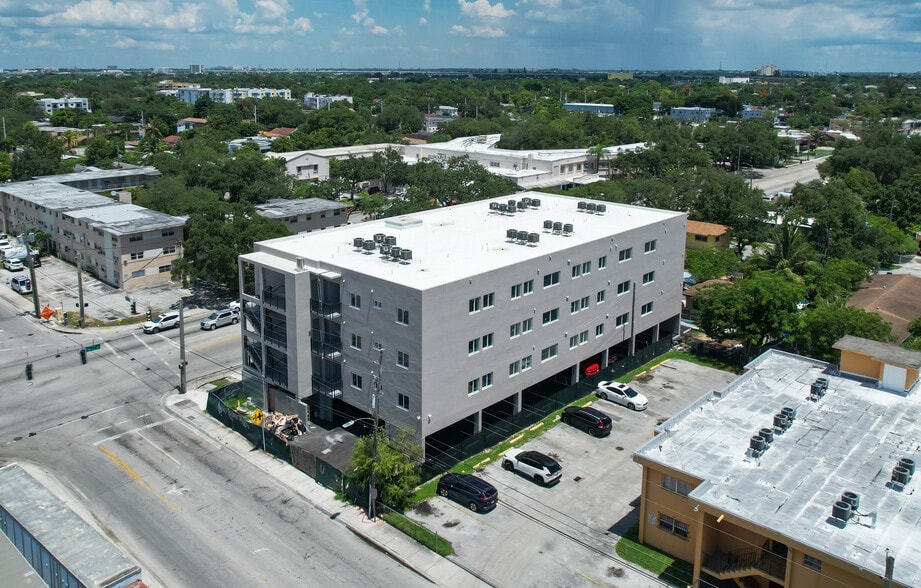 2311-2325 NW 22nd Ave, Miami, FL à vendre - Photo principale – Image 1 sur 42