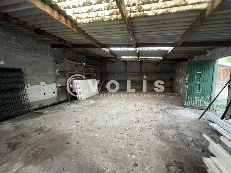 Local d’activités dans Limeil-Brévannes à louer - Photo de l’immeuble – Image 2 sur 5