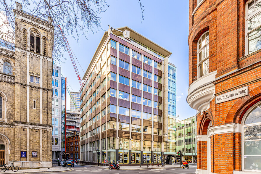 55 New Oxford St, Londres à louer - Photo de l’immeuble – Image 2 sur 9