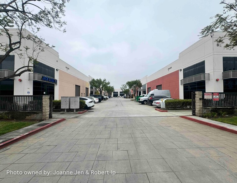 5079-5087 Walnut Grove Ave, Rosemead, CA à louer - Photo de l’immeuble – Image 2 sur 4