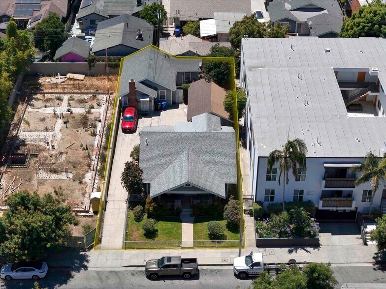 1539 Gordon St, Los Angeles, CA à vendre - Aérien – Image 1 sur 8