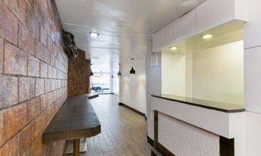 219-221 E 23rd St, New York, NY à louer Photo intérieure– Image 2 sur 4