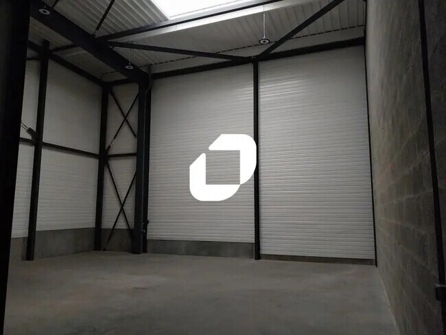 Plus de détails pour 16 Rue De La Garenne, Orvault - Bureau, Local d'activités à louer
