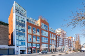 Plus de détails pour 211 McGuinness Blvd, Brooklyn, NY - Local commercial à louer