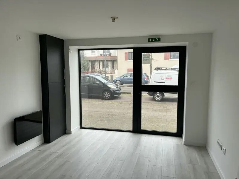 Local commercial dans Saint-Pierre-des-Corps à vendre Photo intérieure– Image 1 sur 2