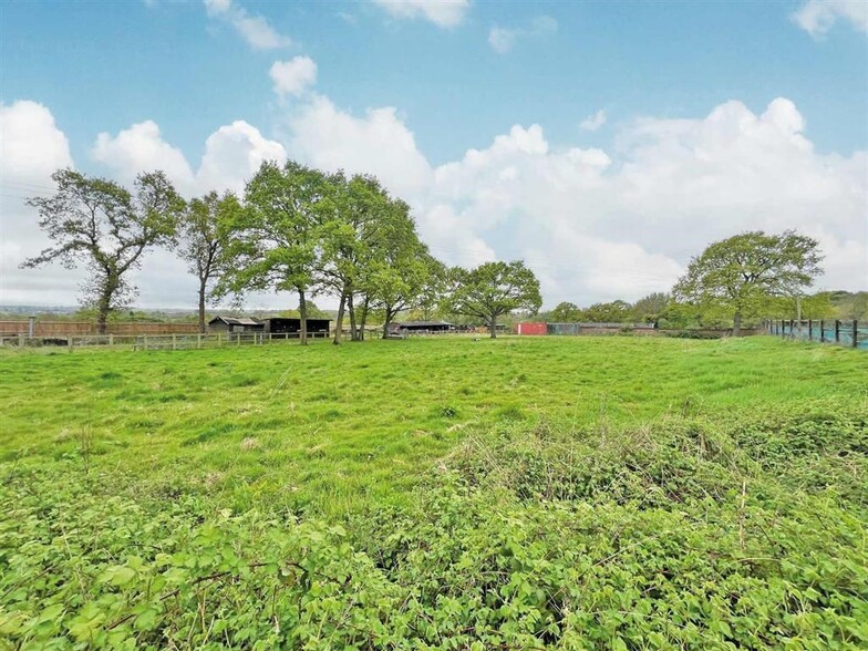Woodlands Ln, Cobham à vendre - Photo de l’immeuble – Image 3 sur 8