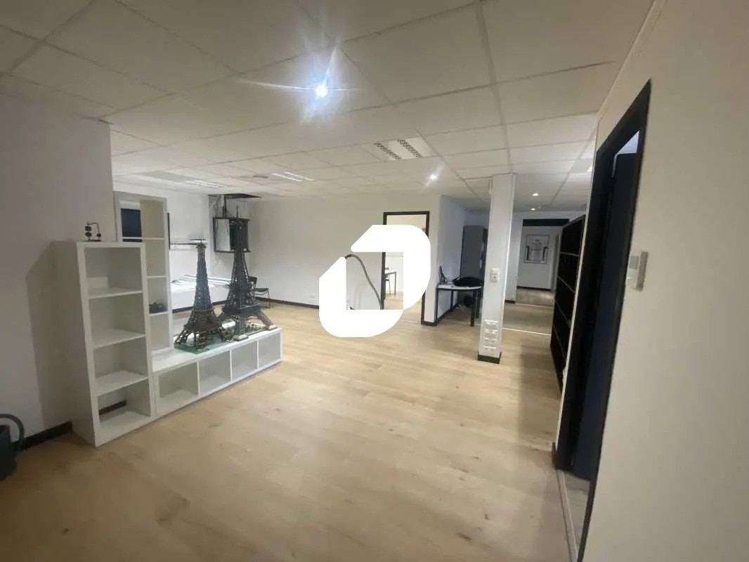 Bureau dans Le Haillan à louer Photo intérieure– Image 1 sur 9