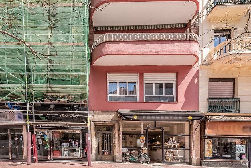 Immeuble residentiel dans Madrid, Madrid à vendre - Photo intérieure – Image 1 sur 1