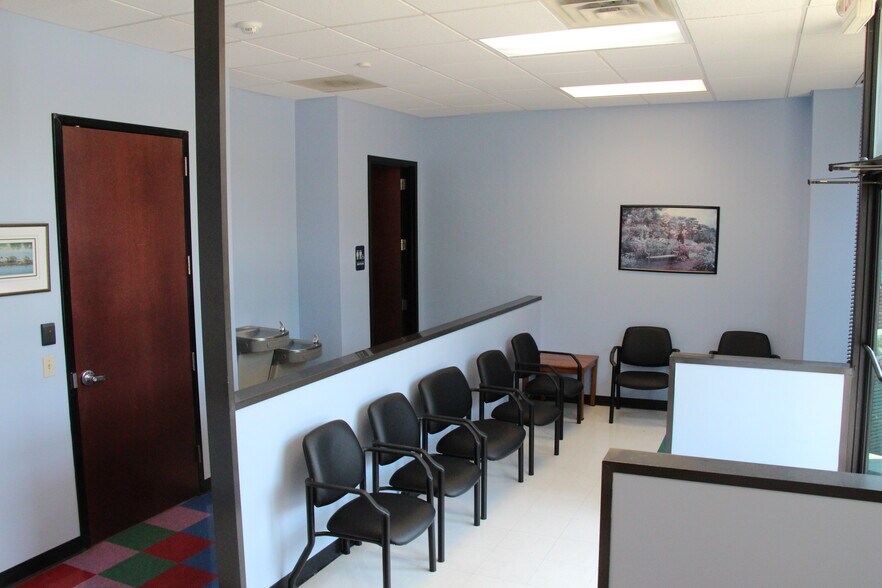 2473-2493 Wendell Blvd, Wendell, NC à vendre - Hall d’entrée – Image 2 sur 11