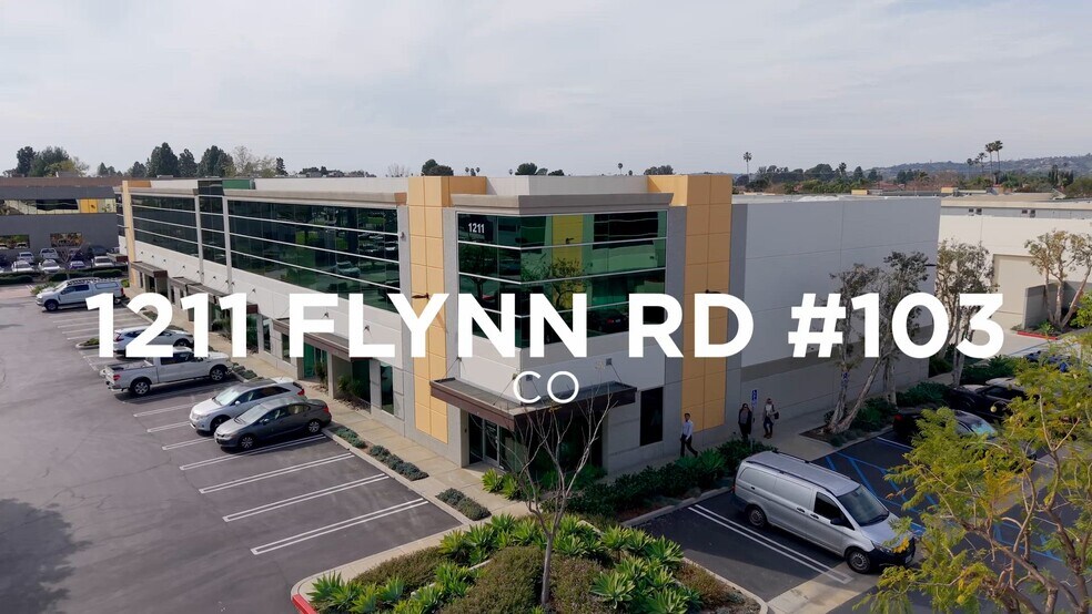 1211 Flynn Rd, Camarillo, CA à vendre - Vidéo sur l’annonce professionnelle – Image 2 sur 12