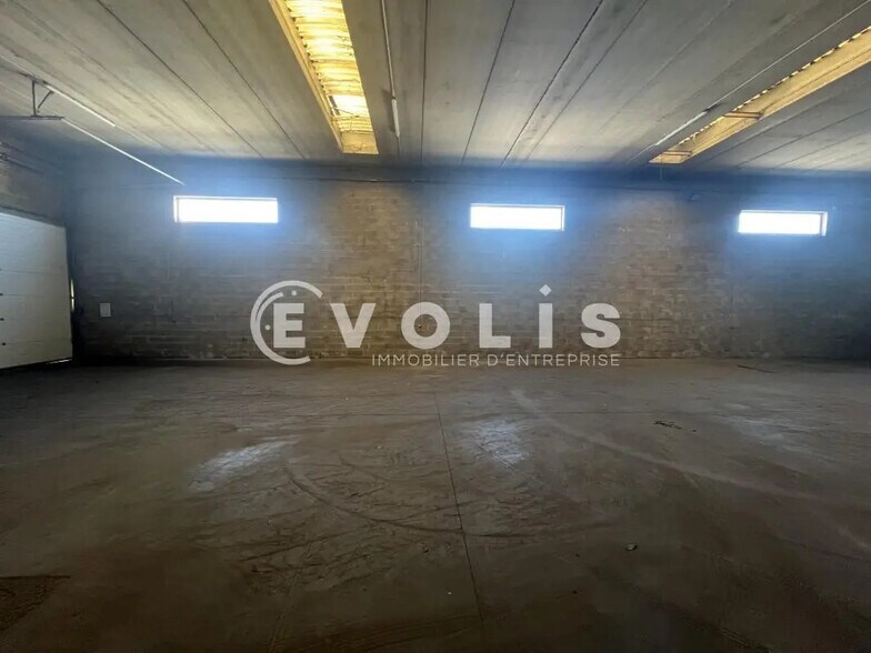 Local d’activités dans Champigny-sur-Marne à louer - Photo de l’immeuble – Image 3 sur 15
