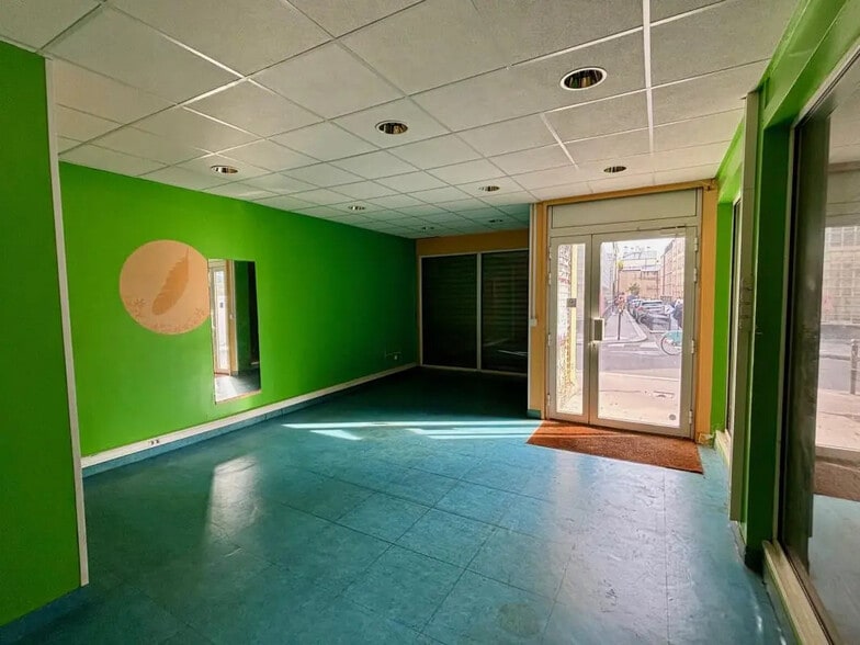 Local commercial dans Paris à louer - Photo de l’immeuble – Image 2 sur 5