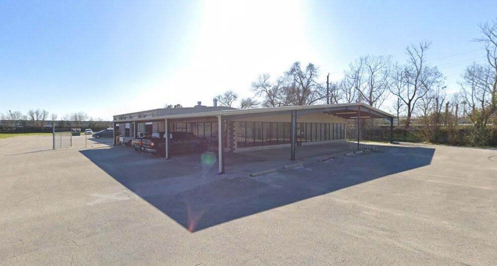 3200 Greens Rd, Houston, TX à louer - Photo de l’immeuble – Image 1 sur 8