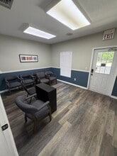1532 Oakfield Dr, Brandon, FL à louer Hall d’entrée– Image 2 sur 27