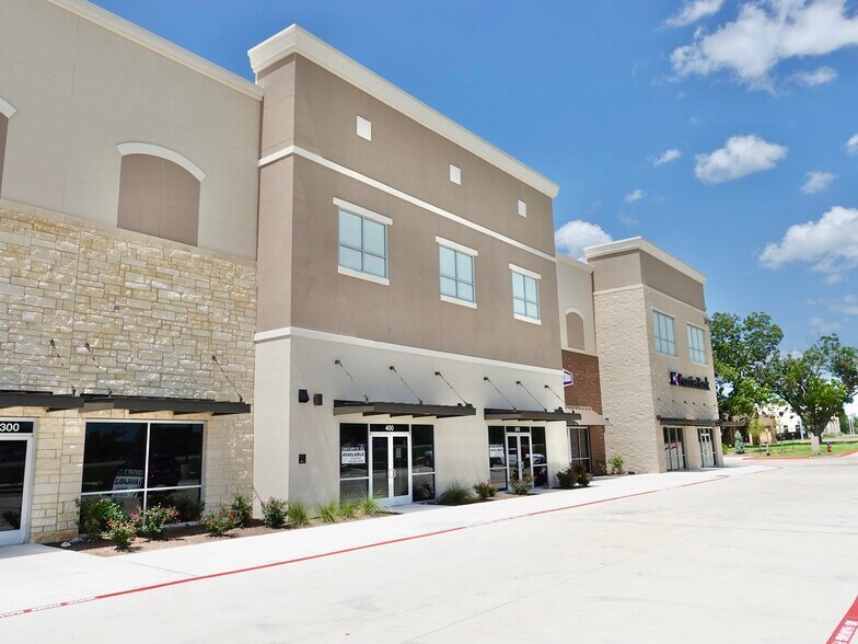 2651 University ave, Georgetown, TX à louer - Photo de l’immeuble – Image 2 sur 11