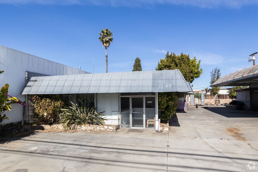 1808 S Lincoln Blvd, Venice, CA à louer - Photo de l’immeuble – Image 2 sur 3