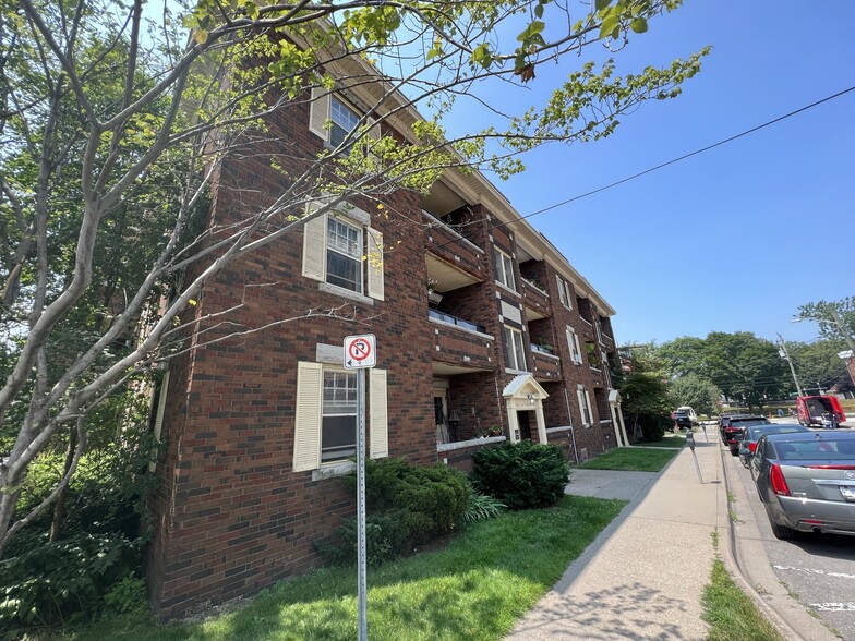 3 Church St, St Catharines, ON à vendre - Photo de l’immeuble – Image 2 sur 23