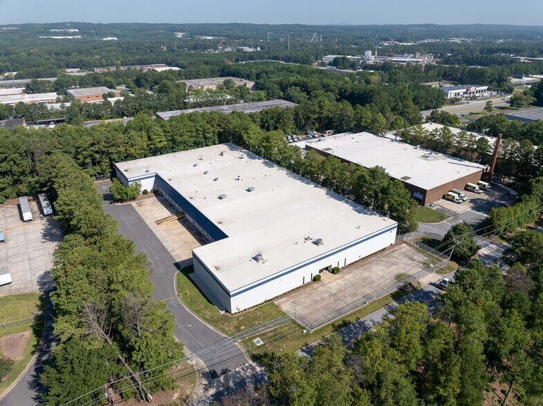 170 Selig Dr SW, Atlanta, GA à louer - Photo de l’immeuble – Image 1 sur 19