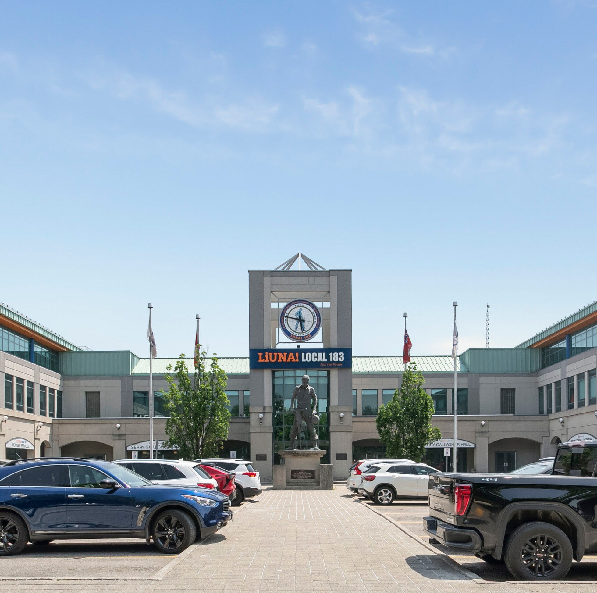 1263 Wilson Ave, Toronto, ON à louer Photo de l’immeuble– Image 1 sur 11