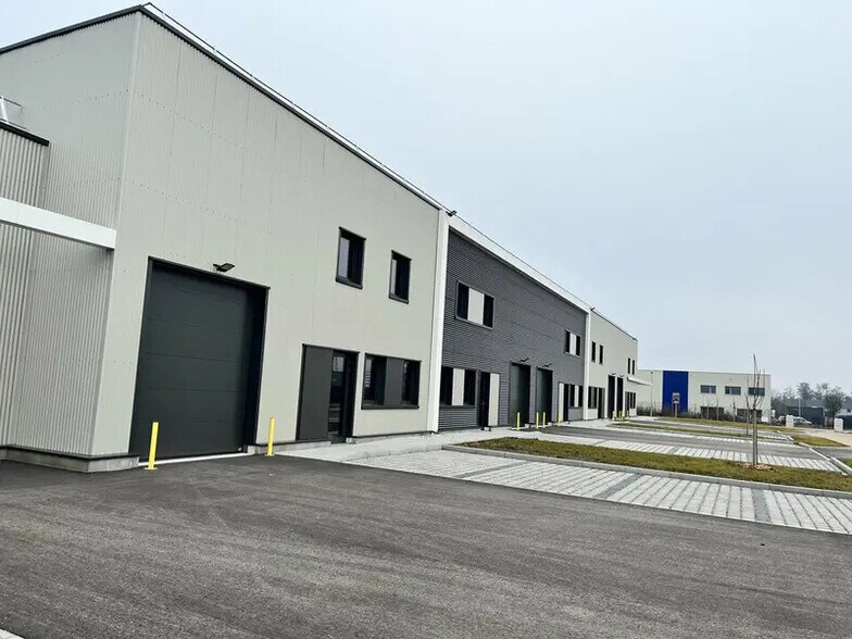 10 Rue Des Artisans, Bergheim à louer - Photo de l’immeuble – Image 2 sur 9