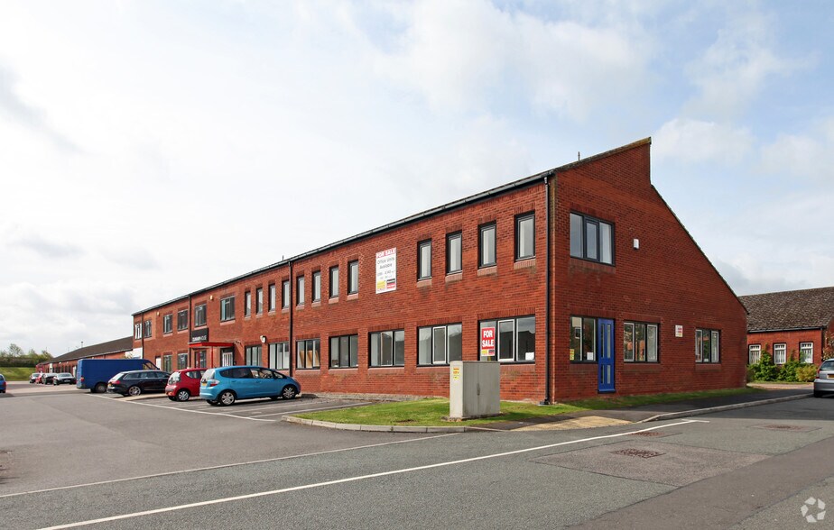 Walker Ave, Milton Keynes à vendre - Photo principale – Image 1 sur 8